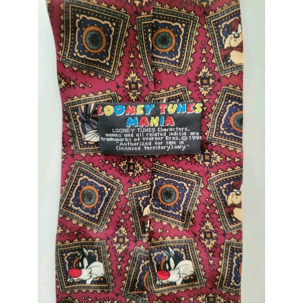 VTG Looney Tunes Mania Bugs Daffy Taz Marvin Tweety Sylvester Novelty‎ Silk Tie